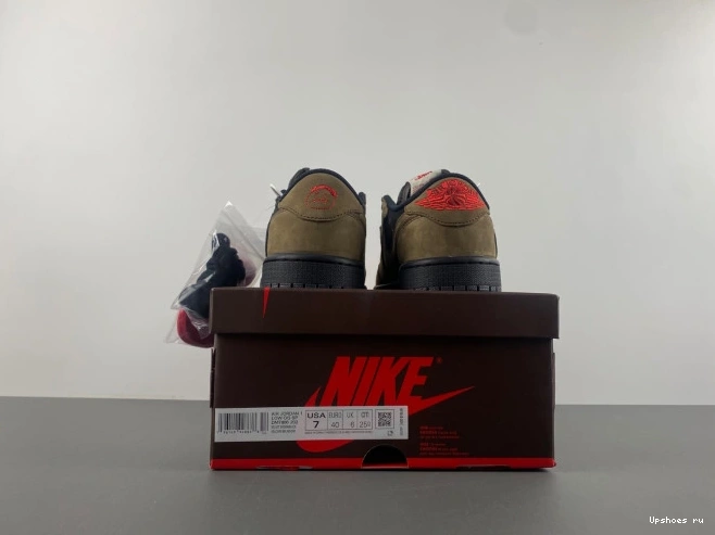 DM7866-2002 SP JORDAN SCOTT Brown LOW TRAVIS RETRO OG  1 0204